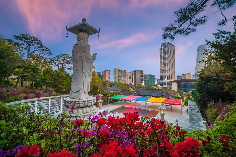 COEX Groups: Bongeunsa and the Royal Tombs of Gangnam
