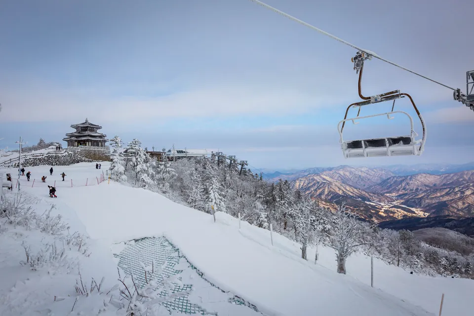 Korea Winter & Ski Group Tours 2026-27: The Early-Booking B2B Guide