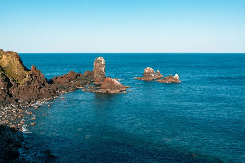 Where to Base a Group on Jeju: North, South or Both